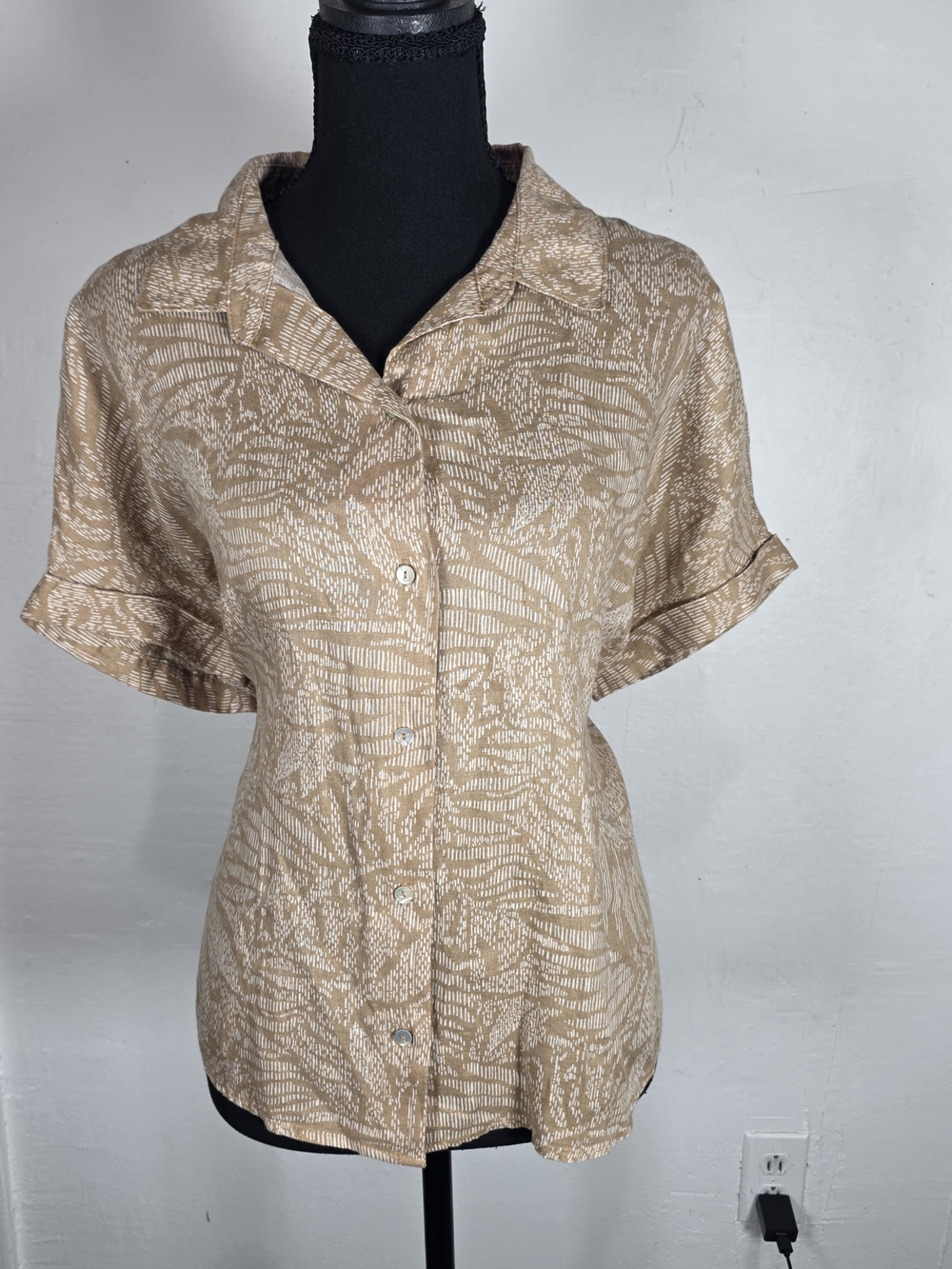 Sigrid Olsen Beige Sandstone Print Button-Down Shirt